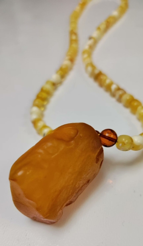 古玩玉器天然蜜蠟拍賣,當(dāng)前價格2999元