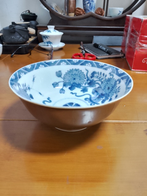 古玩陶瓷醬釉青花碗拍賣，當前價格12000元