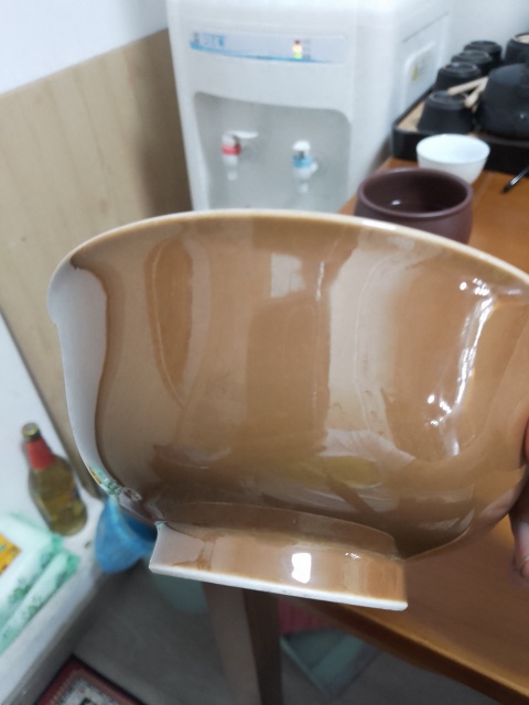 古玩陶瓷醬釉青花碗拍賣，當前價格12000元