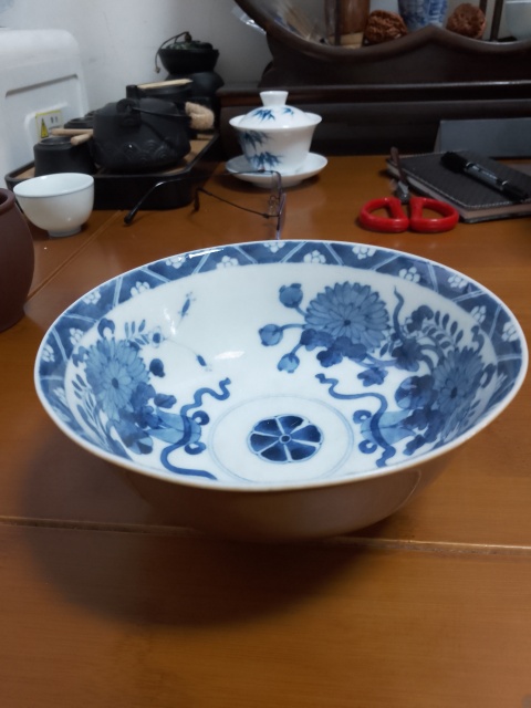 古玩陶瓷醬釉青花碗拍賣，當前價格12000元