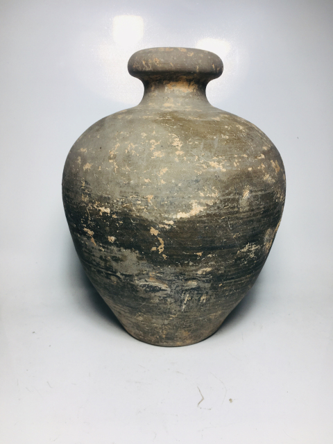 古玩陶瓷黑陶梅瓶拍賣，當(dāng)前價(jià)格888元