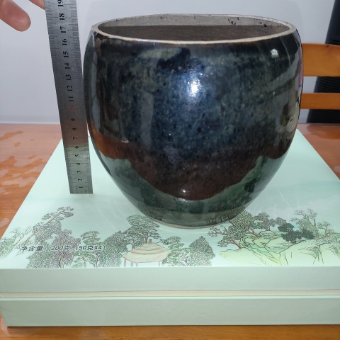 古玩陶瓷明末清初,窯變玉碧底黑釉案缸拍賣,當前價格67元