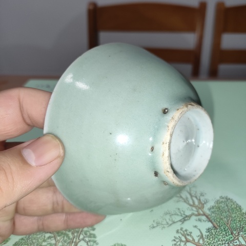古玩陶瓷清中期,豆青釉茶園拍賣,當前價格130元