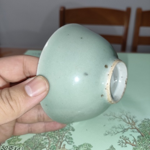古玩陶瓷清中期,豆青釉茶園拍賣,當前價格130元