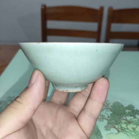古玩陶瓷清中期,豆青釉茶園拍賣,當前價格130元