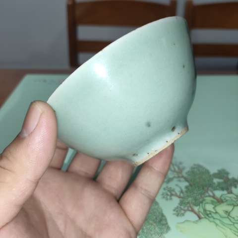古玩陶瓷清中期,豆青釉茶園拍賣,當前價格130元