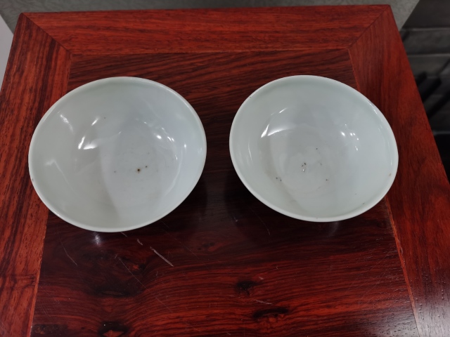 古玩陶瓷保真卡清晚期同治粉彩吉語紋彩繪小碗一對拍賣，當前價格980元