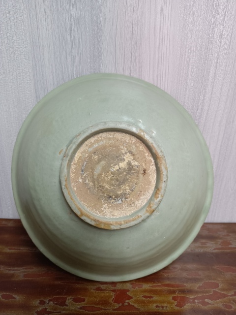 古玩陶瓷龍泉青釉大碗拍賣,當(dāng)前價(jià)格4800元