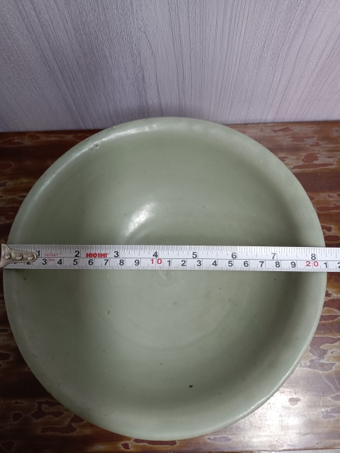 古玩陶瓷龍泉青釉大碗拍賣,當(dāng)前價(jià)格4800元