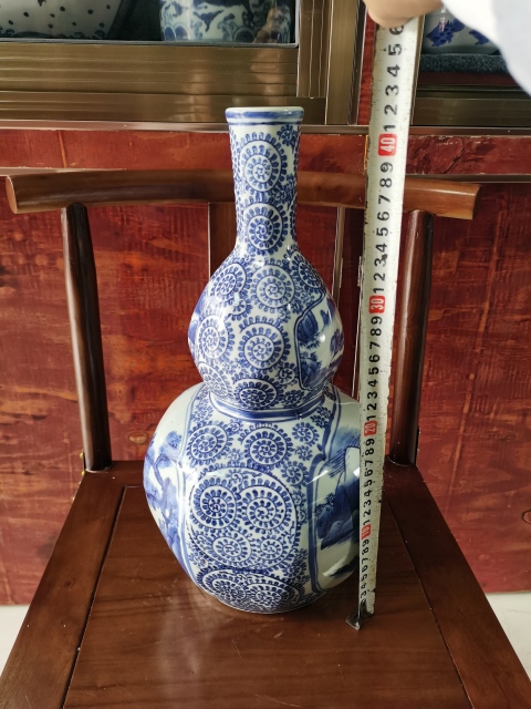 古玩陶瓷【已售】42公分多邊形】創(chuàng)匯人物山水青花多方葫蘆瓶拍賣，當(dāng)前價格2000元