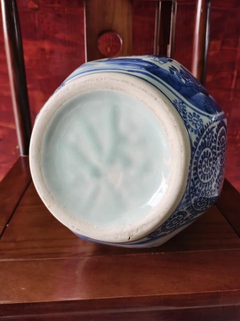 古玩陶瓷【已售】42公分多邊形】創(chuàng)匯人物山水青花多方葫蘆瓶拍賣，當(dāng)前價格2000元