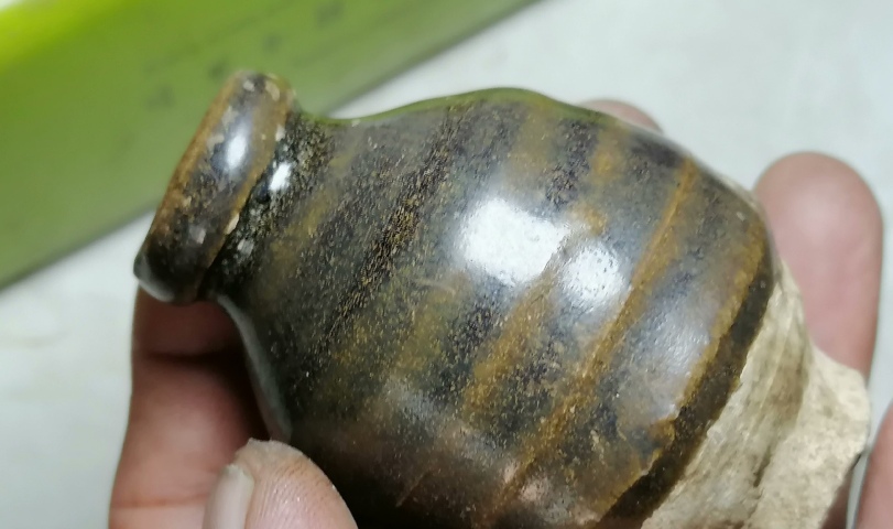 古玩陶瓷褐釉唇口瓶拍賣，當前價格380元