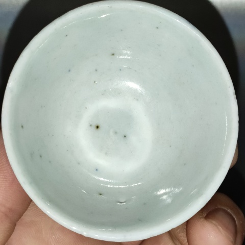 古玩陶瓷清中期，青花花卉紋喜字杯拍賣，當(dāng)前價格260元