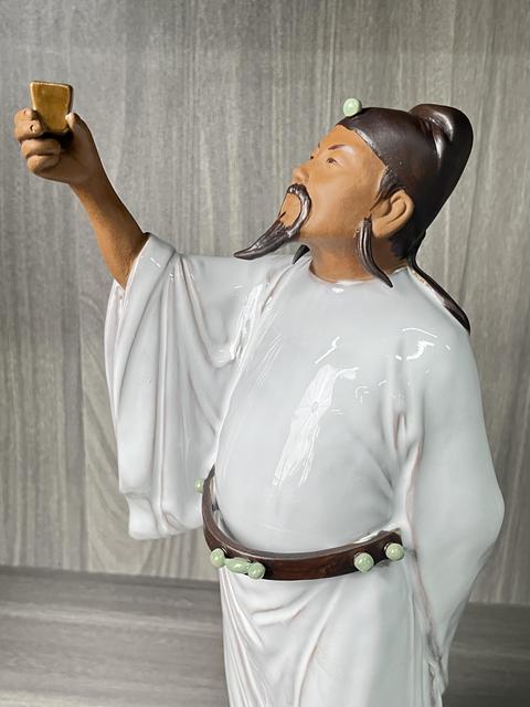 古玩陶瓷李白醉酒造像拍賣,當(dāng)前價(jià)格4500元