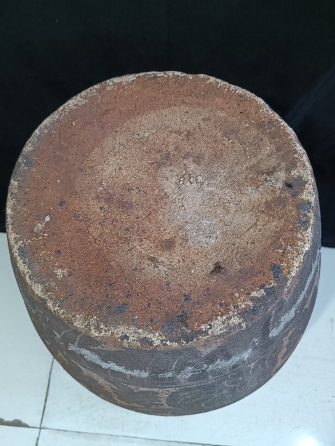 古玩陶瓷醬釉剔花缸拍賣,當前價格6000元