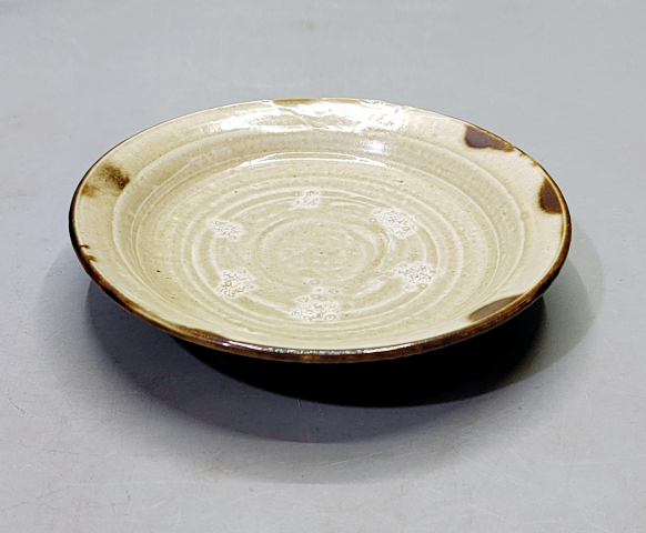 古玩陶瓷元明外紫金釉內(nèi)白釉折沿盤拍賣，當(dāng)前價格180元