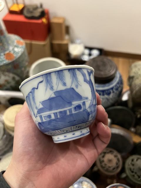 古玩陶瓷清代青花杯(帶保真卡)拍賣,當(dāng)前價(jià)格455元