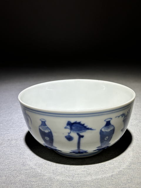 古玩陶瓷清中期青花博古清供圖墩式碗拍賣,當前價格2588元