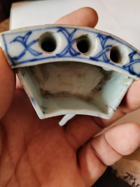 古玩陶瓷青花花卉紋筆架拍賣,當前價格588元