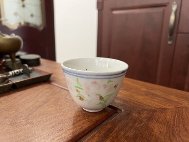 古玩陶瓷民國彩繪花卉紋杯拍賣,當前價格299元