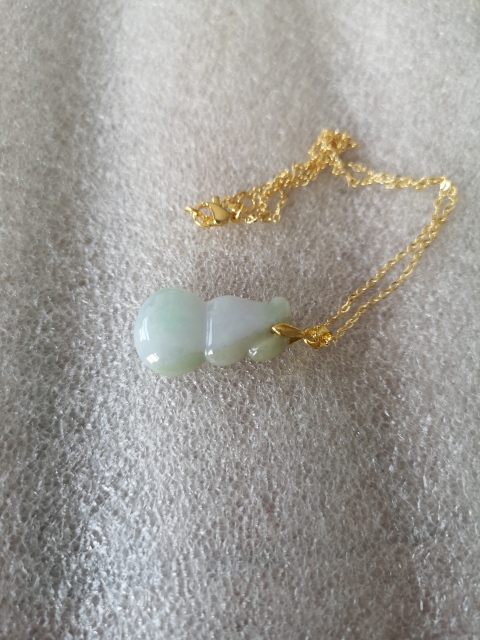 古玩玉器天然翡翠“葫蘆”掛件拍賣,當前價格260元