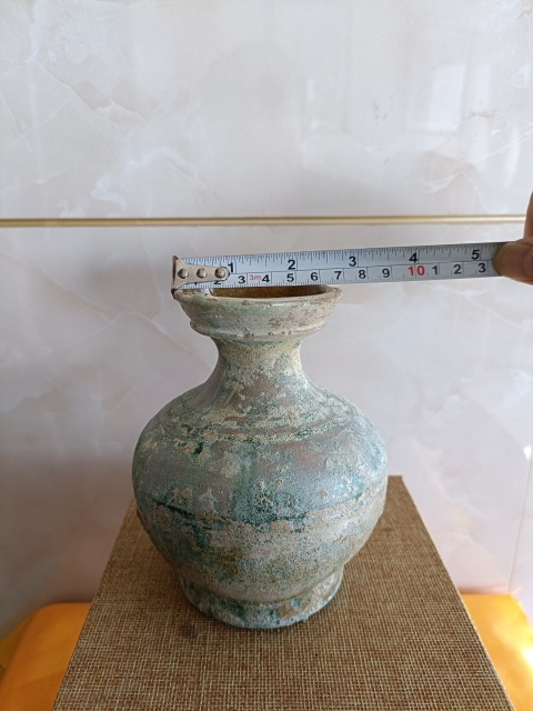 古玩陶瓷館藏級珍品漢代綠釉弦紋盤口壺拍賣,當前價格1200元