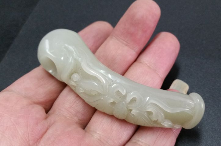 古玩玉器和田玉雕“蝙蝠”拍賣,當前價格380元
