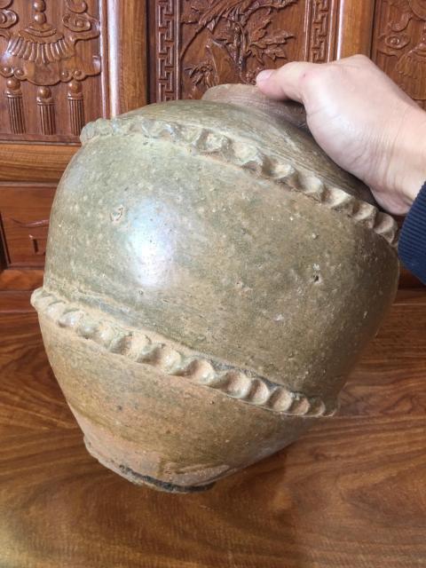 古玩陶瓷（館藏級(jí)）波浪釘青釉大罐（館藏精品）拍賣，當(dāng)前價(jià)格2888元