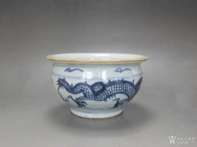 古玩陶瓷清中早期青花趕珠龍紋香爐拍賣，當前價格1388元