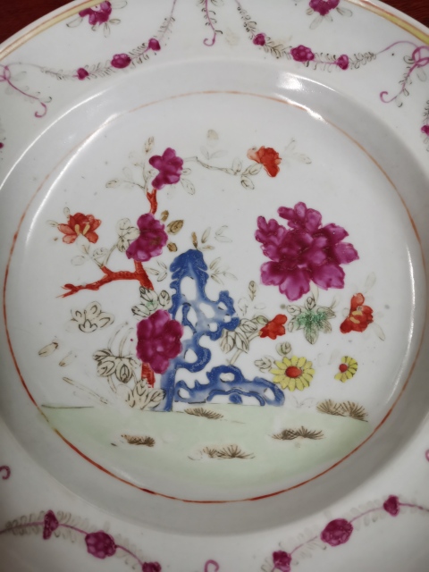 古玩陶瓷清中期粉彩盤拍賣,當前價格1080元