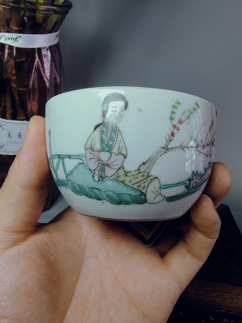 古玩陶瓷放漏?民國(guó)?粉彩花卉仕女紋刨花缸拍賣，當(dāng)前價(jià)格999元