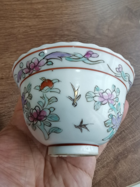 古玩陶瓷粉彩花鳥紋花口杯拍賣，當(dāng)前價(jià)格599元