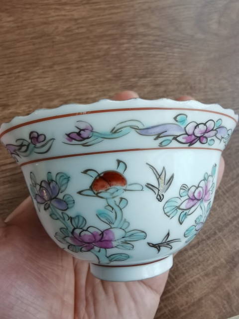 古玩陶瓷粉彩花鳥紋花口杯拍賣，當(dāng)前價(jià)格599元