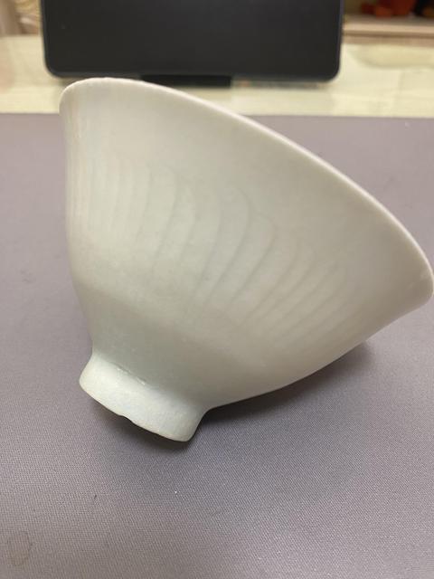 古玩陶瓷景德鎮影青釉刻劃花 花卉紋斗笠盞拍賣,當前價格2800元