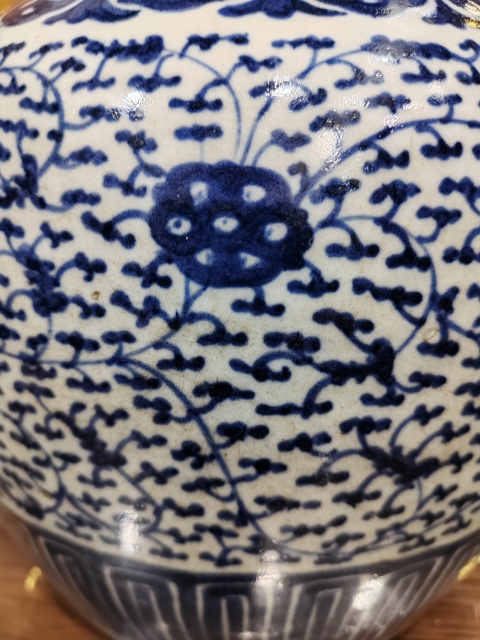 古玩陶瓷清乾隆青花纏枝蓮紋大罐拍賣,當前價格1500元