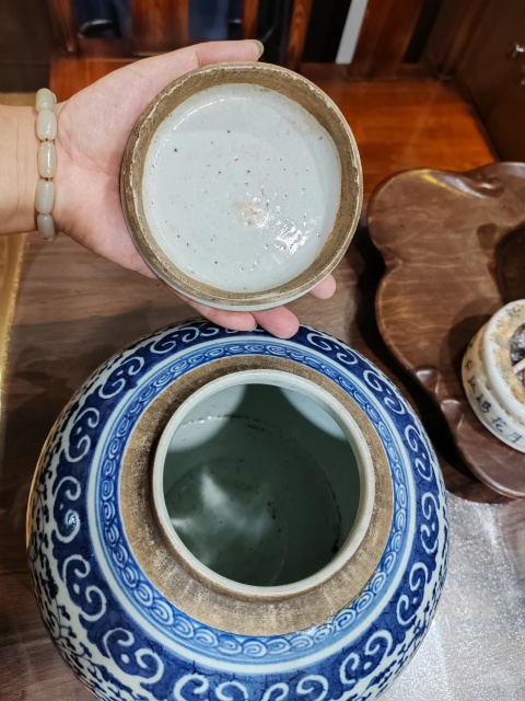 古玩陶瓷清乾隆青花纏枝蓮紋大罐拍賣,當前價格1500元
