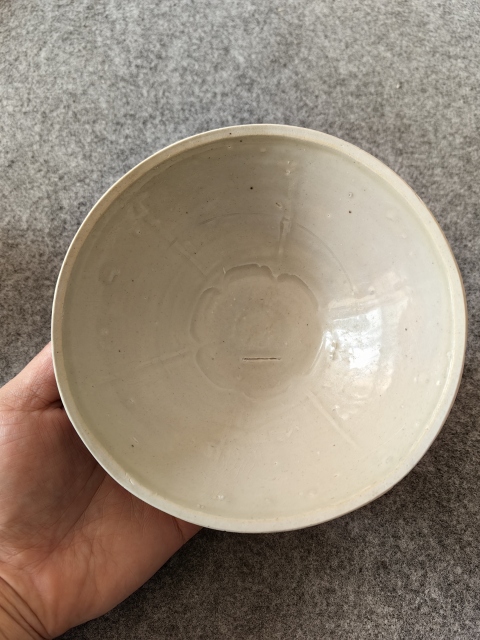 古玩陶瓷青白釉梅花出筋斗笠碗拍賣(mài),當(dāng)前價(jià)格1600元