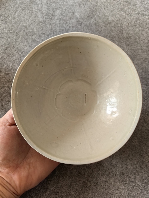 古玩陶瓷青白釉梅花出筋斗笠碗拍賣(mài),當(dāng)前價(jià)格1600元