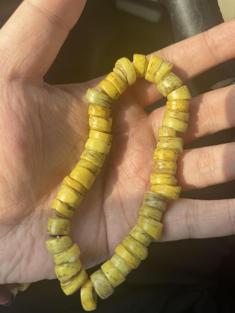 古玩雜項清·藏傳雞油黃琉璃手串拍賣,當前價格899元