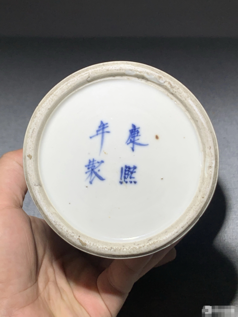 古玩陶瓷清中晚期青花山水人物紋瓶拍賣,當前價格999元