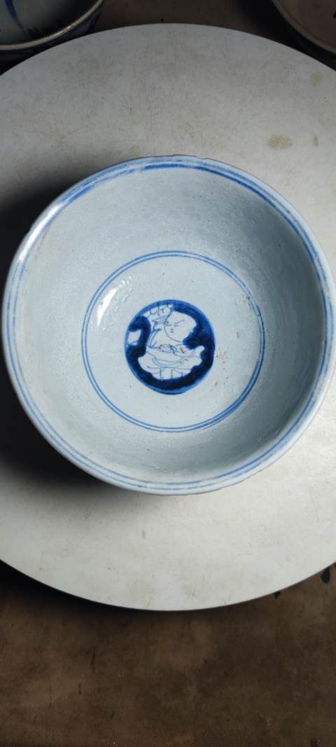 古玩陶瓷團(tuán)嬰紋青花碗拍賣,當(dāng)前價(jià)格2000元