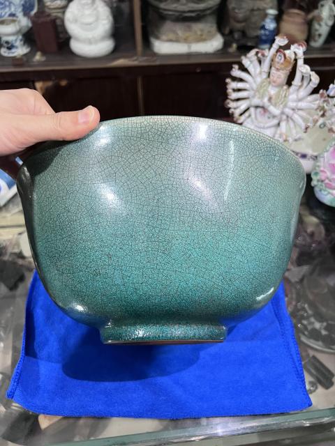 古玩陶瓷【超大器型·孔雀藍】哥釉撇口大碗拍賣，當前價格11000元