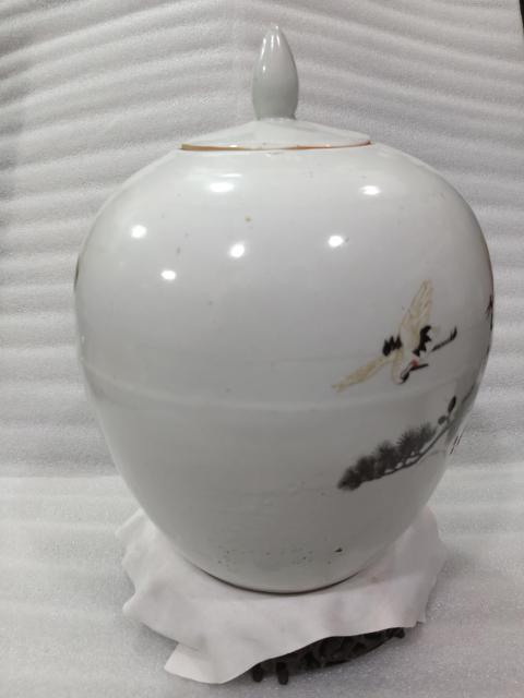 古玩陶瓷粉彩松鶴紋蓋罐拍賣，當前價格1180元