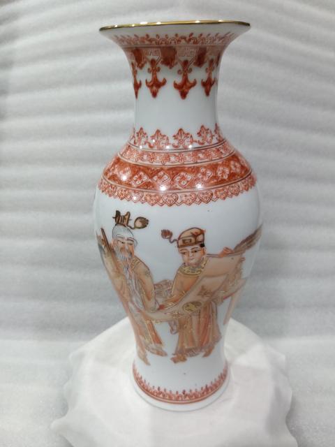 古玩陶瓷解放礬紅描金人物瓶拍賣，當前價格1680元