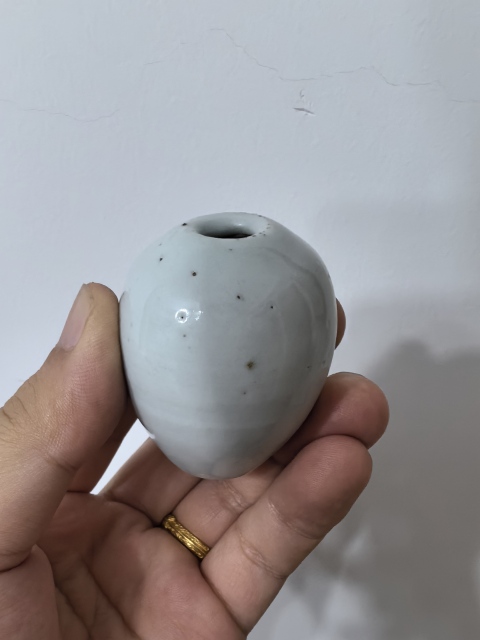 古玩陶瓷清雍正白釉蛋型水盂拍賣，當(dāng)前價格6500元