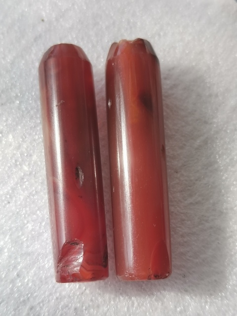 古玩玉器老天然紅瑪瑙珠2顆拍賣,當(dāng)前價(jià)格366元