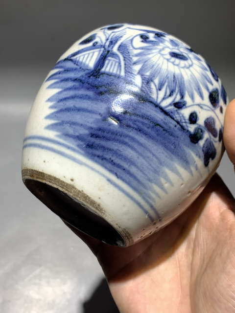 古玩陶瓷清代中期青花欄桿菊紋罐拍賣，當前價格888元