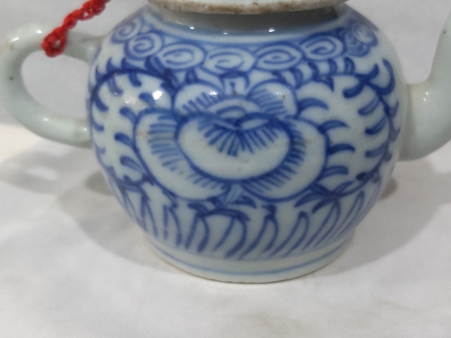 古玩陶瓷青花纏枝花紋茶壺拍賣，當前價格1280元
