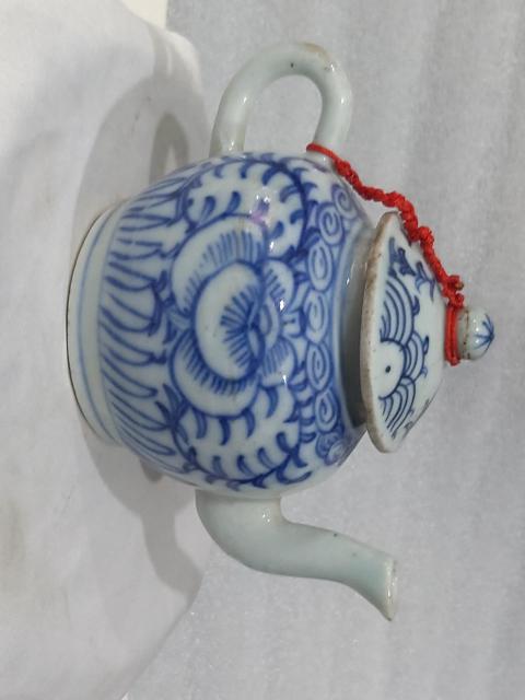 古玩陶瓷青花纏枝花紋茶壺拍賣，當前價格1280元