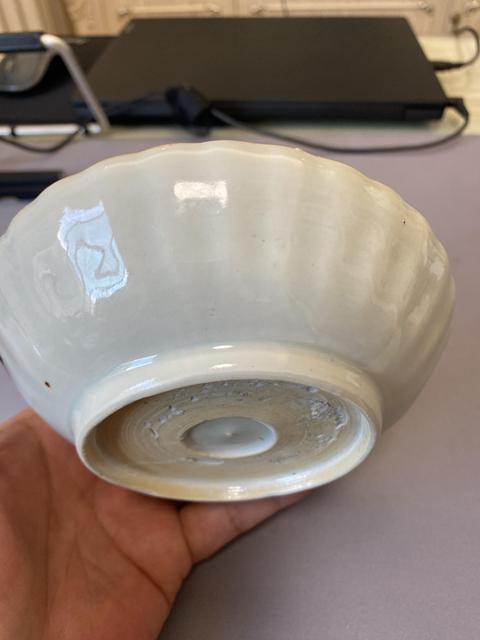 古玩陶瓷白釉花口盤拍賣,當前價格3200元